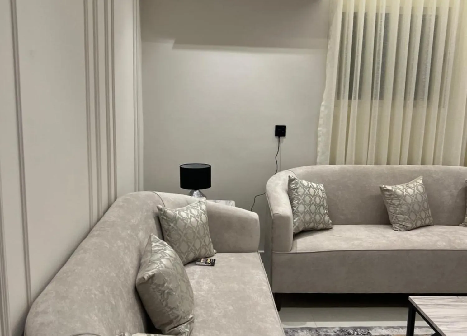 An Elegant One Bedroom Apartment In Alaqeeq Self Entry 5 Minutes To Boulevard Riyadh Season شقة أنيقة غرفة وصالة في العقيق 5 دقايق من البوليڤارد